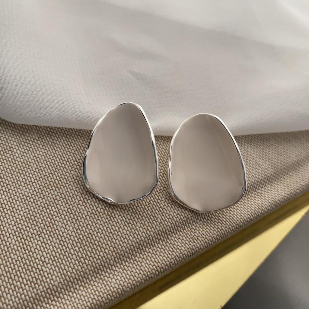 Vintage Drip Irregular Earrings Femininity Stud Earrings Niche High-End Spring And Summer Versatile Earrings Earrings