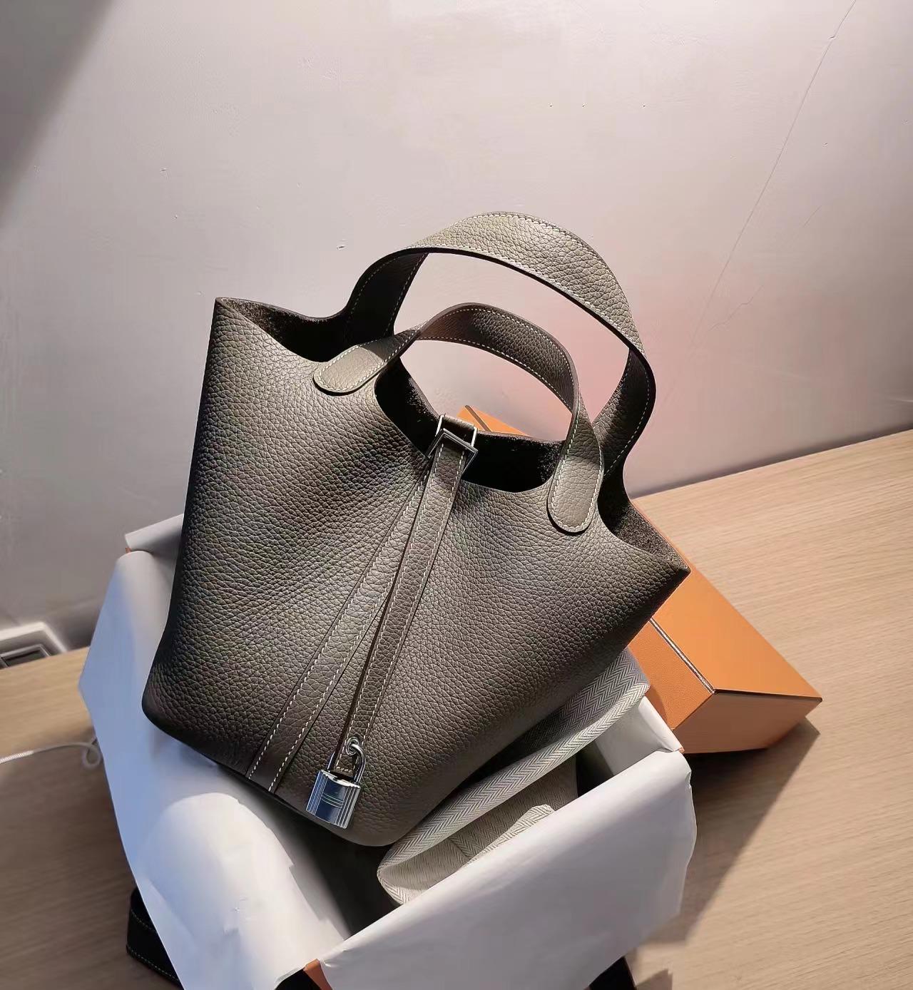 

Сумка-тоут из натуральной кожи личи нового стиля для женщин Medium 22CM