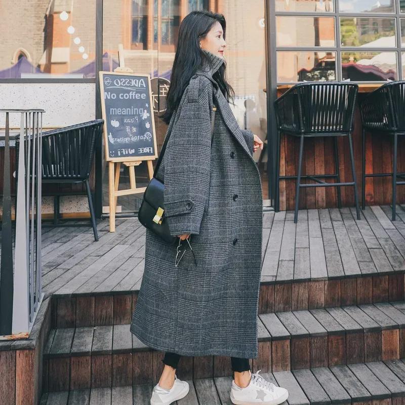 Women's Plaid Wool Coat, Padded Mid-Length Loose Korean Style for Winter 2025.