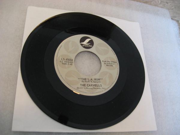 

7inch Record CARVELLS - The L.A. Run ZS81760 Lifesong 1977 Canada Rock Used