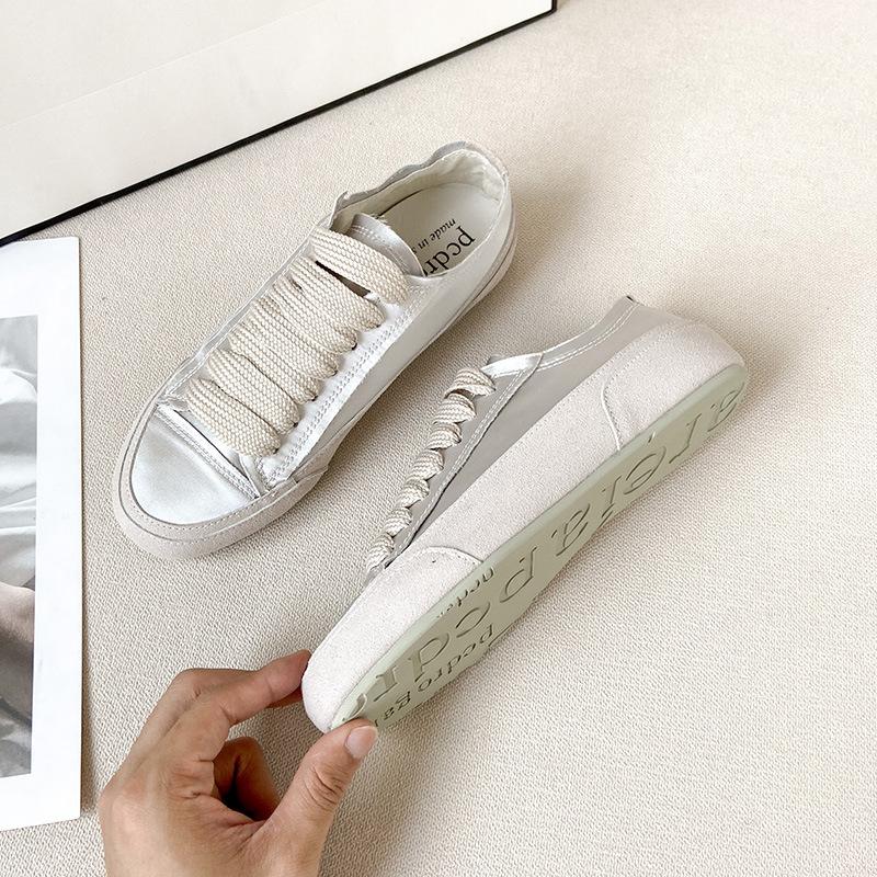Yuanlitong 2025 new Spanish niche shoes, satin little white shoes, women's grape mother, the same sports shoes, college style