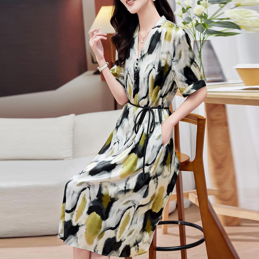 Design sense printed silk dress summer new temperament smudged mulberry silk medium and long skirt