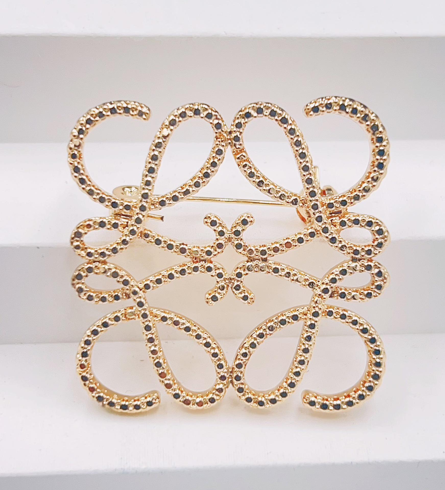 

Корейская брошь из сплава с геометрической квадратной формой и полым минималистичным дизайном