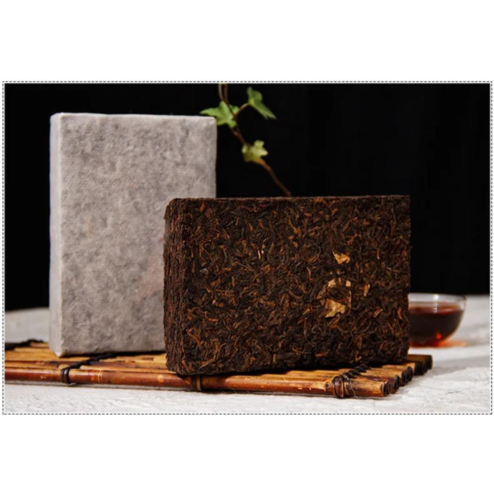 200g Natural Aged Pu-erh Tea Yunnan China Herbal Energy Drink for Men Women 01