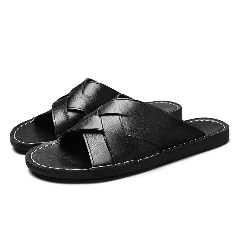 Fashion Handmade Leather Slippers for Men 2025 New Beach Summer Walking Shoes Slip on Light Male Flats Men Flip-flops Outdoor Half Drag