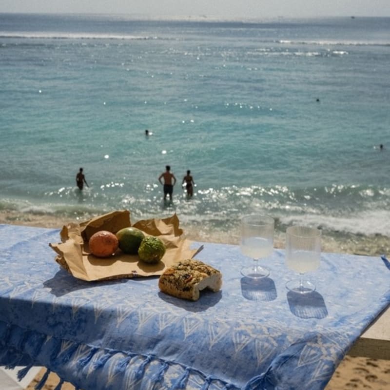 MATT AND MEL [Sarong] Yunseul /2 color