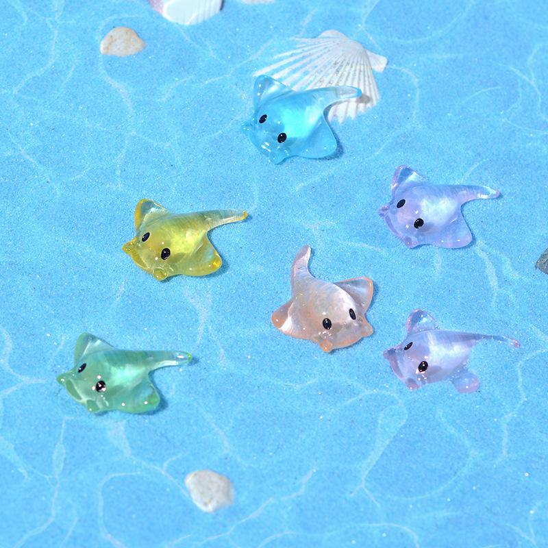 5 Pcs Lovely Elephant Small Miniatures Luminous Transparent Resin Animal Miniature Landscape Table Ornaments