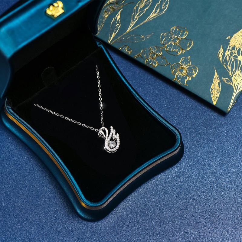 Luxury Shiny Silver Full Zircon Little Swan Pendant Necklace for Woman Summer Exquisite Collarbone Chain Jewelry Gifts