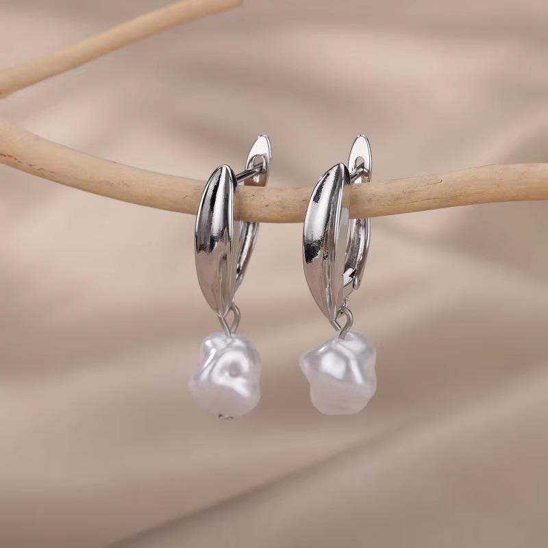 Korean Freshwater Pearl Geometric Round Dangle Earrings