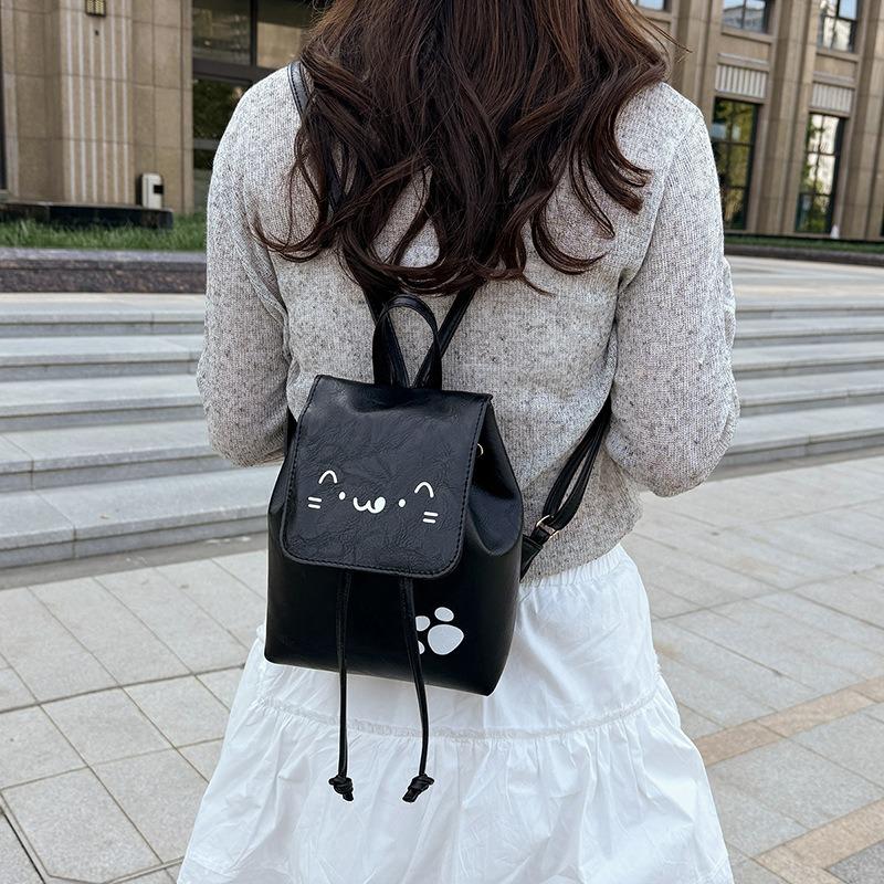 Beautiful street trend backpack cute sweet student bag going out commuting versatile backpack woman