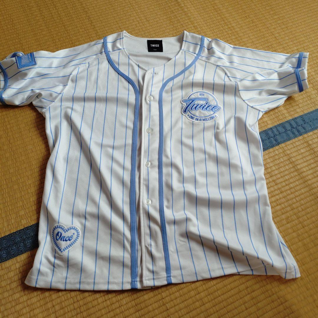 

[USED] TWICE TZUYU 25 Korea Exclusive Baseball Shirt