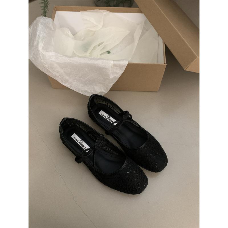 

Нежный вечерний бриз, балетки с бантом для девочки, 2025, новые туфли-лодочки с ажурной сеткой и вышивкой, одинарные туфли 39 чёрный