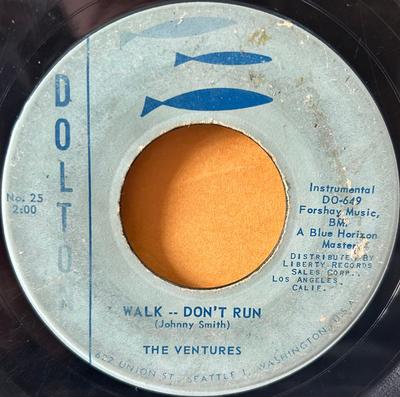 7inch Record VENTURES  Walk  Dont Run  The McCoy DO649 Dolton Records 1960 US Rock Used