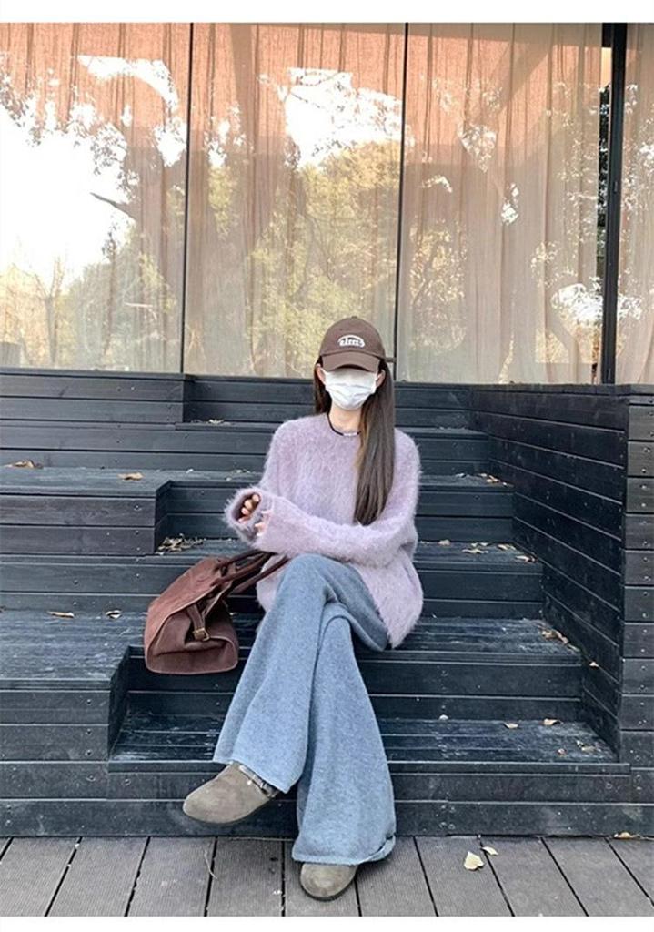 Women's Cozy Gray Imitation Mink Velvet Round Neck Sweater, Perfect for Autumn and Winter.