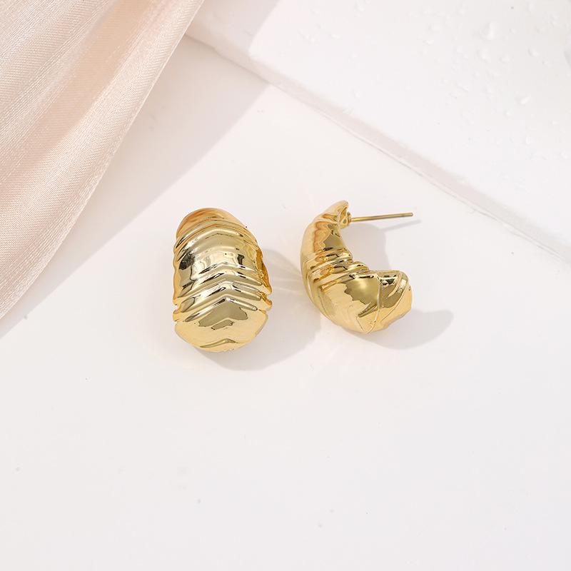 Fashion Geometric Stud Earrings Light Luxury Earrings Niche Design Gold Stud Earrings Premium Earrings