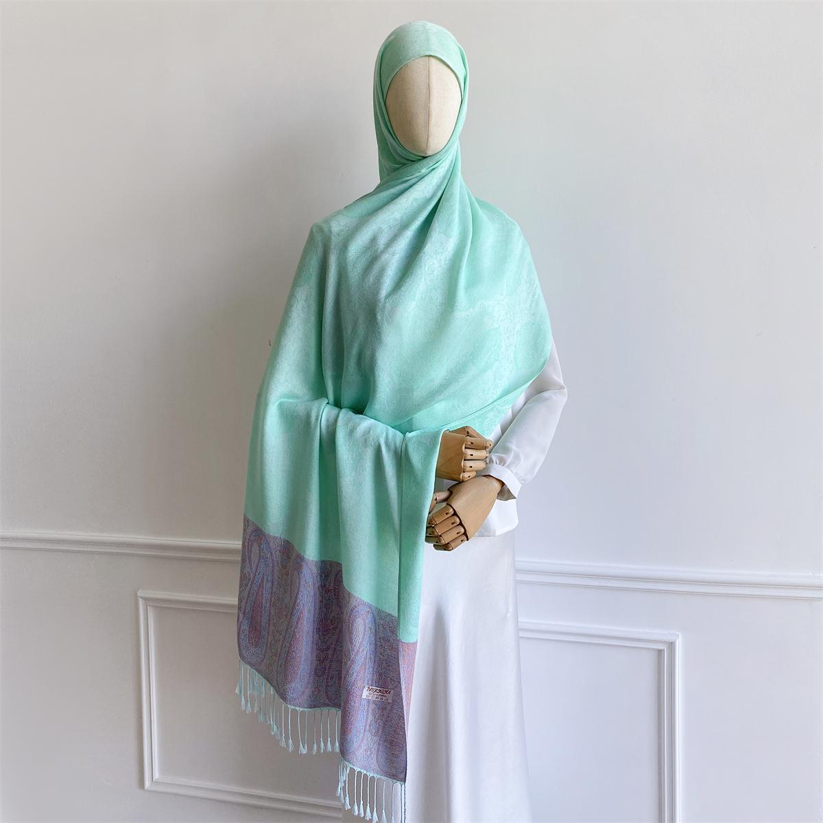 

70x180cm Bohemia Styles Women Muslim Hijab Jacquard Winter Scarf Lady Ramadan Wraps Shawls Tassel Headband Islamic