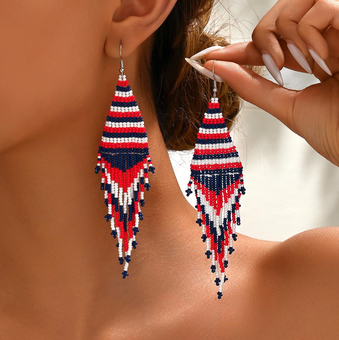 

2025 Новые женские серьги из бисера Персонализированные серьги с разноцветными бусинами из риса Универсальные серьги оптом