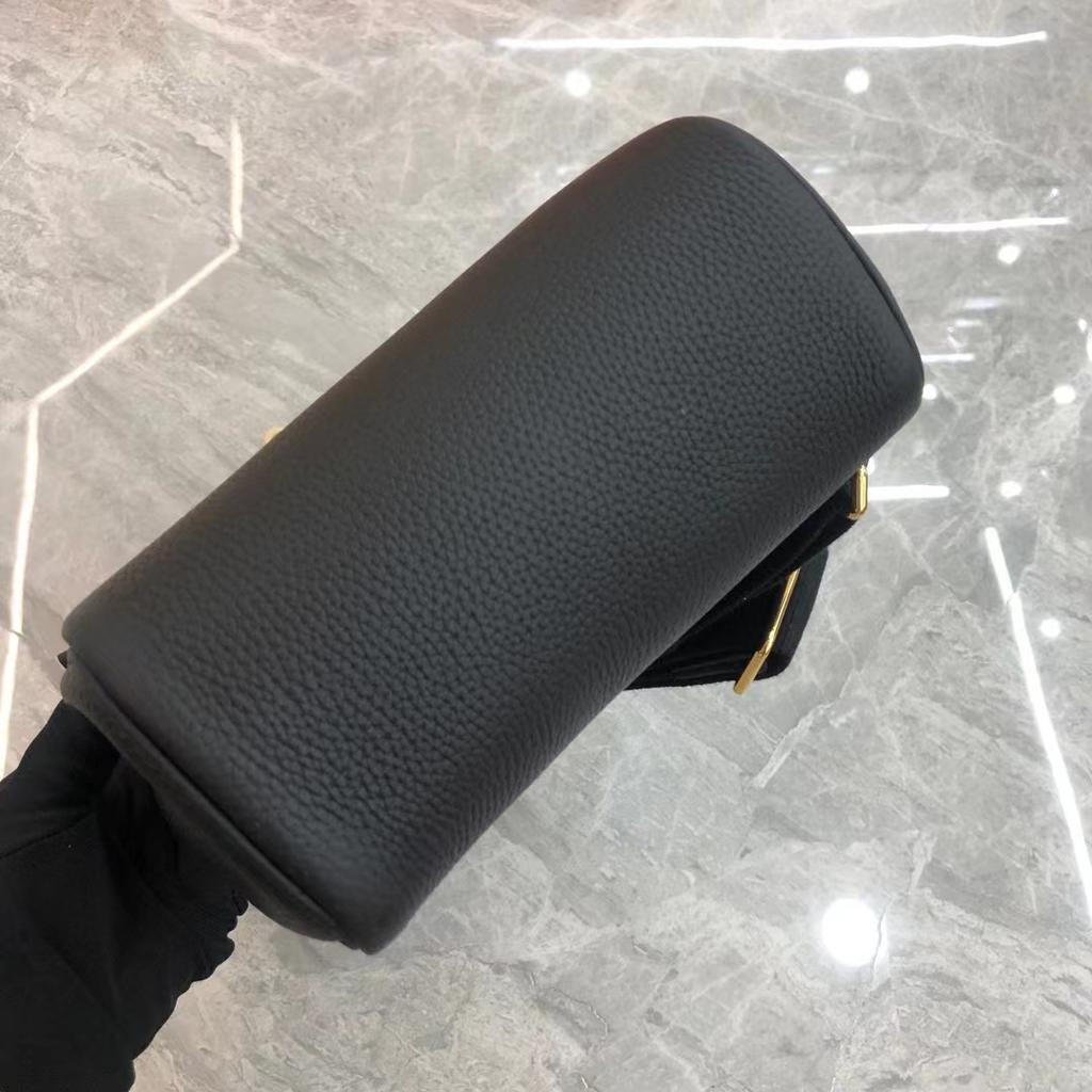 2025 New Kelli Breast Bag Fashionable Mini Simple Lychee Pattern Togo First Layer Cowhide Single Shoulder Women's Leather Bag