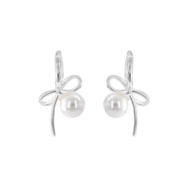 Brogan Pearl Stud Earrings - Elegant and Luxurious Ear Jewelry with A Touch of Sophistication