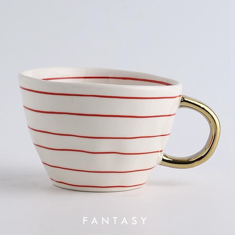 Позолоченная чашка для воды вмещает кружку — фото 7