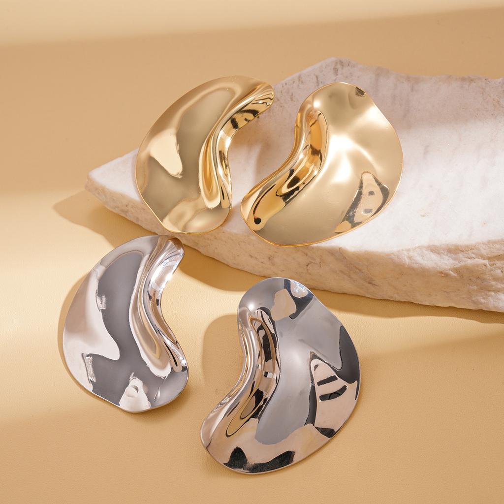Irregular Geometric Shaped Earrings with Metal Photosensitive Surface, Simple and High-end Earrings