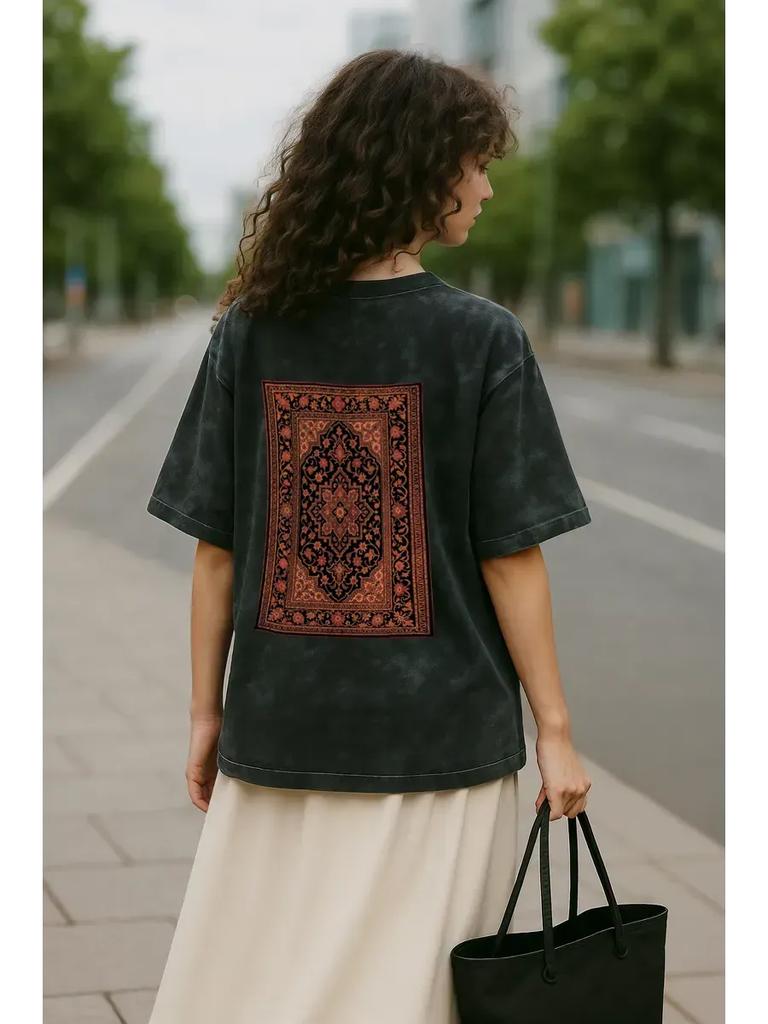 Oversized Graphic T-Shirt