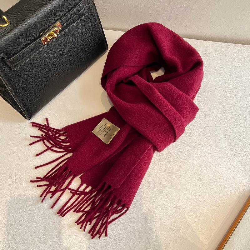 

Жіночий яскраво-червоний вовняний шарф - зима 2024, стильний, теплий, кашемір чистого кольору