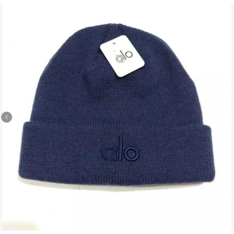 Versatile Knit Beanie Men Women - Warm Winter Hat With Embroidery Casual Fashion Accessory