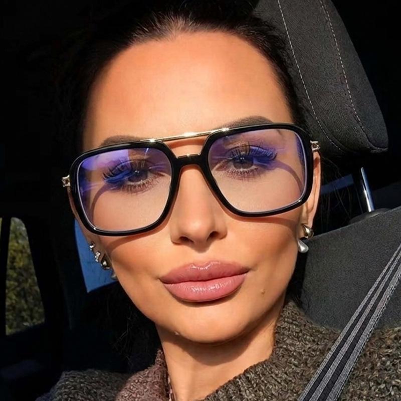 Stylish Women's Double-Bridge Blue-Light-Blocking Non-Prescription Glasses Frames for Street Style