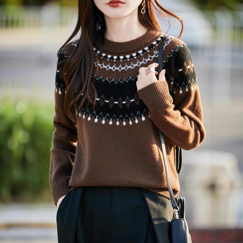 Autumn And Winter Pullover Retro Wool Jacquard Ethnic Style Design Sense Thickened Lazy And Thin Knitted Sweater