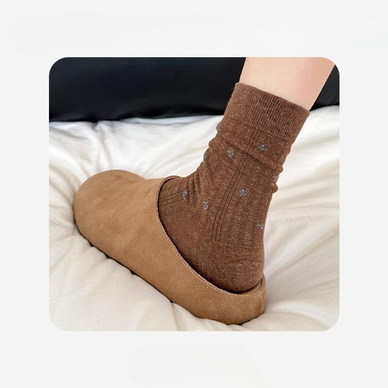 Female Autumn and Winter Retro All Kinds of Broken Flowers In The Tube Pile Pile Cotton Socks
