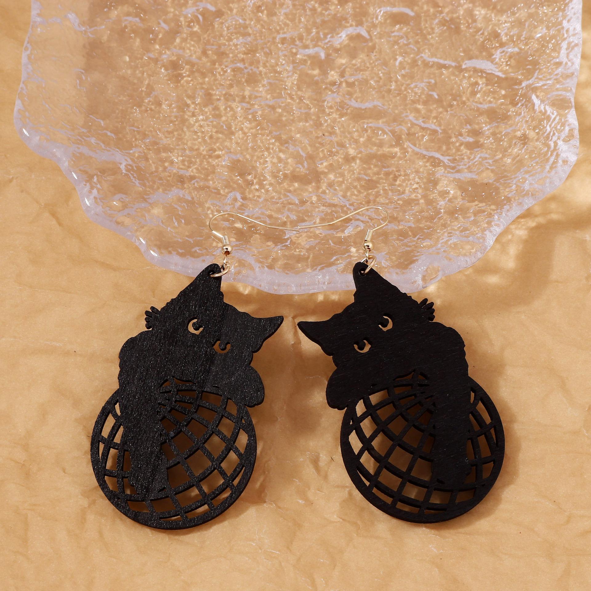 

New, unique and trendy cat wood chip cutting style that catches your eye at first sight. A must-have for fashion and salt