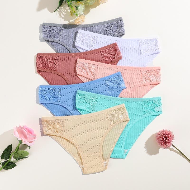 7 Pairs of Women s New Lace Pure Color Cotton Low Waist Breathable Double Briefs S