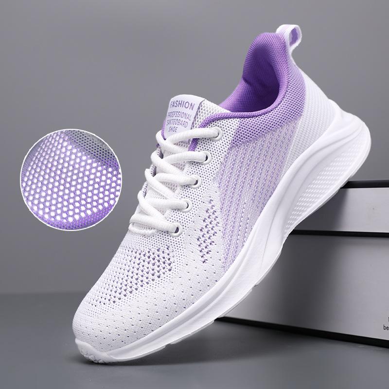 Ultra-light sports shoes spring and autumn new mesh non-slip running shoes flat heel soft sole comfortable and not tired feet casual shoes