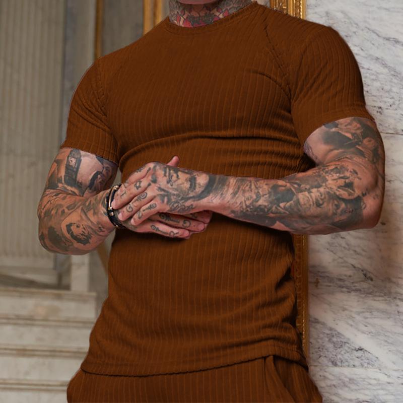 

Чоловіча стрейч-футболка з трикотажними рукавами в рубчик Бодібілдинг Тренажерна футболка з коротким рукавом Приталені сорочки для тренувань Літні дихаючі футболки з круглим горлом для чоловіків L темно-коричневого кольору