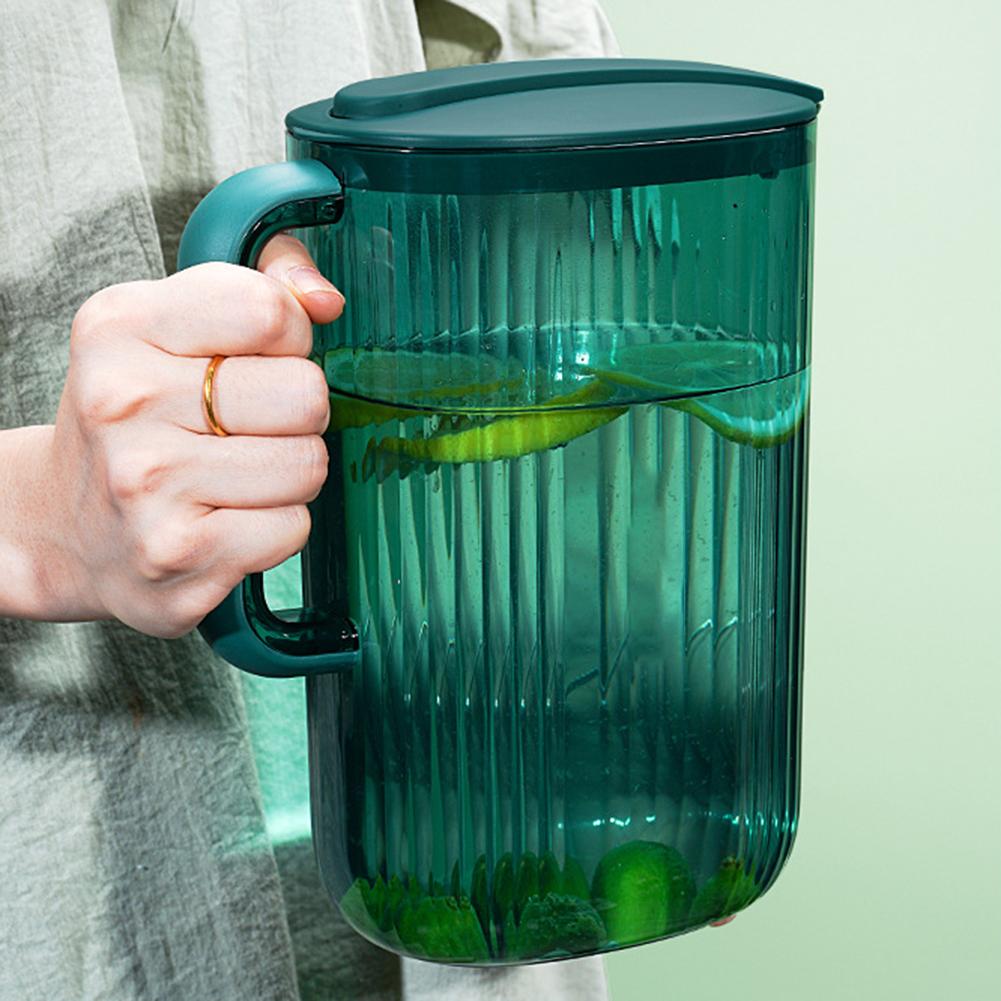 2-litrowy dzbanek na zimno z 4 kubkami Plastikowa butelka na wodę pitną do gospodarstwa domowego z uchwytem Dzbanek na lemoniadę Pojemniki Dzbanek na napoje