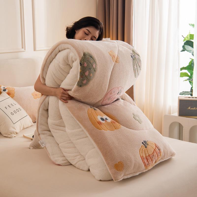 Thickened Winter Coral Fleece Blanket with Snowflake Design for Dormitory Mattresses