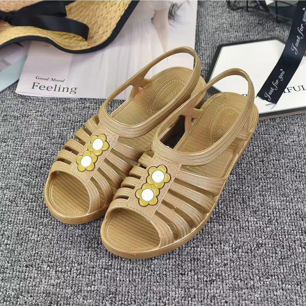 Summer New Sandals for Women Fashionable Outerwear Slope Heel Anti Slip Middle Aged and Elderly People Cold Slippers