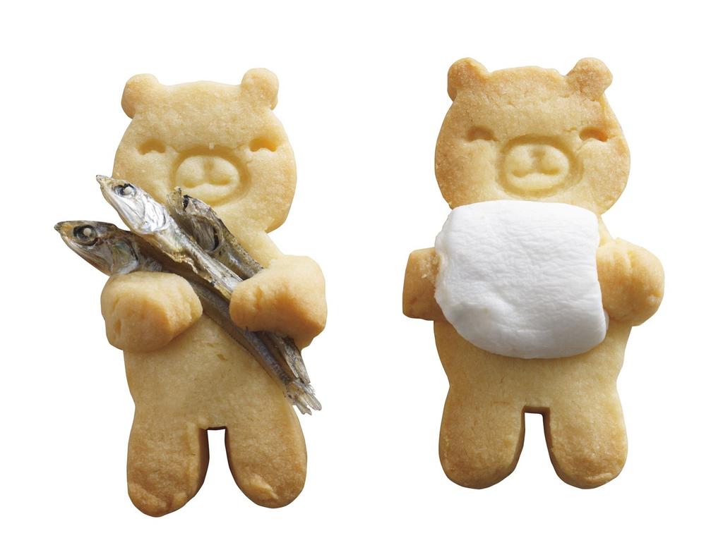 KAI Corporation Cookie Cutter COOKPAD Hugging Bear Made in Japan DL8074