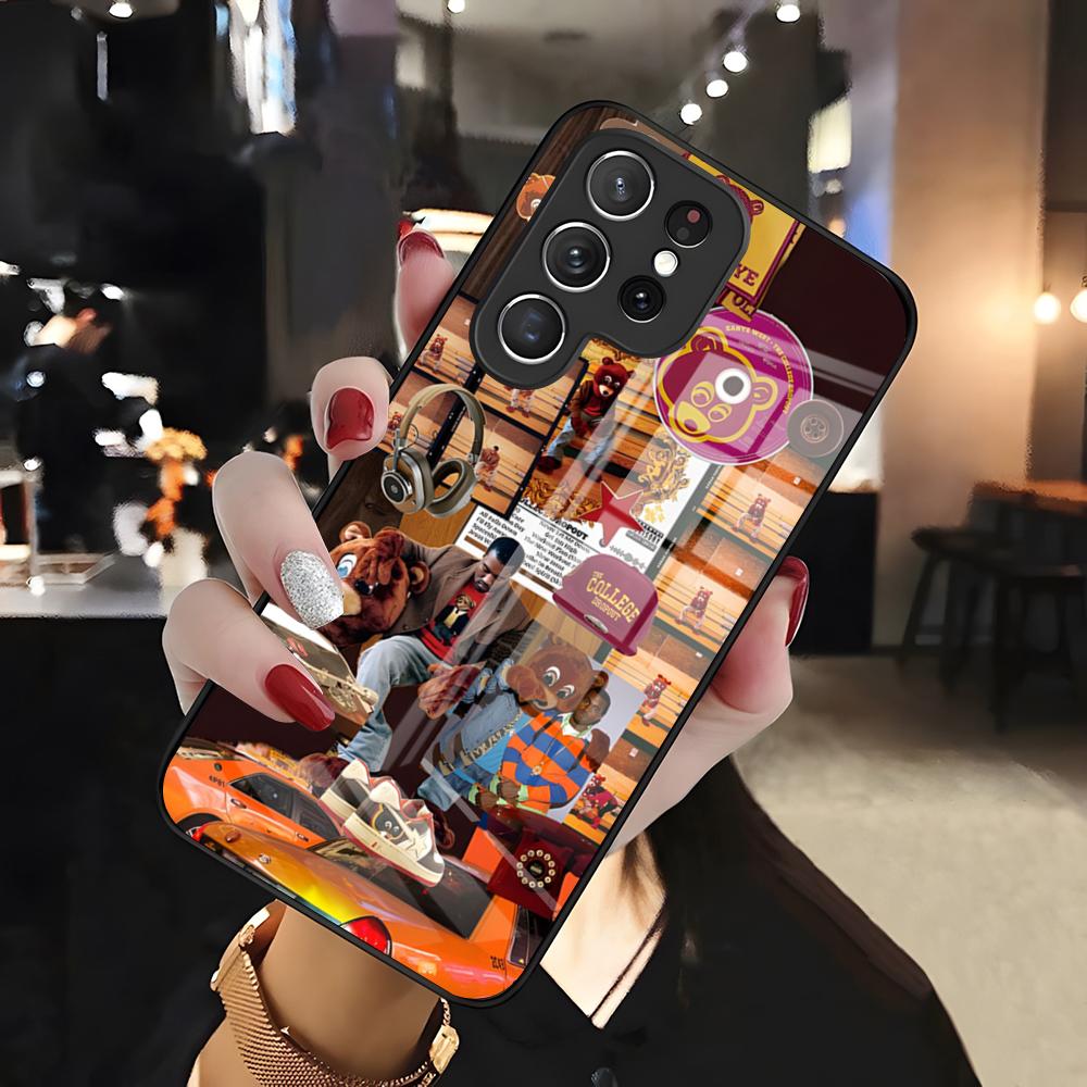 

Rapper P-kanye W-wests Phone Case For Samsung S26 S25 Edge Ultra 24 23 22 21 Ultra Plus Fe A55 56 15 4G 5G Glass Cover Galaxy S24 Ultra