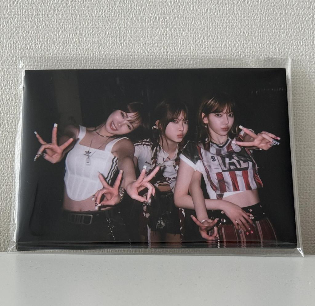 Le sserafim 'FILM PHOTOBOOK : Dear, FEARNOT' (Official Merchandise)