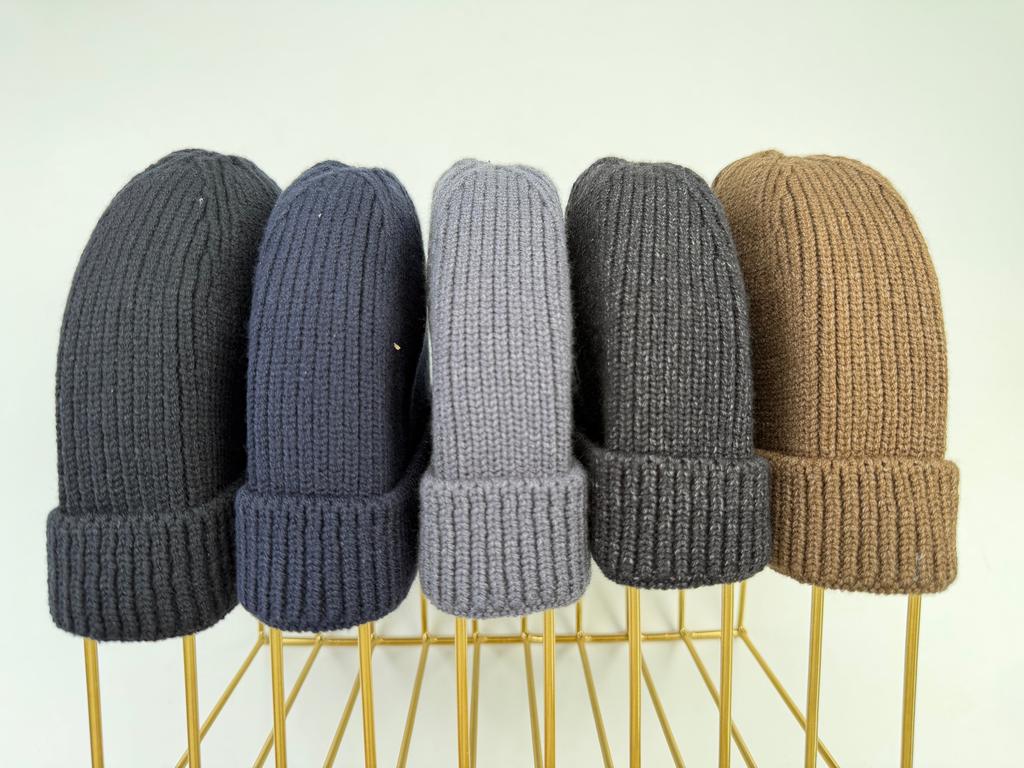 Core Spun Yarn Knitted Beanie Multi-color Short Breathable Unisex Adjustable Winter Hat