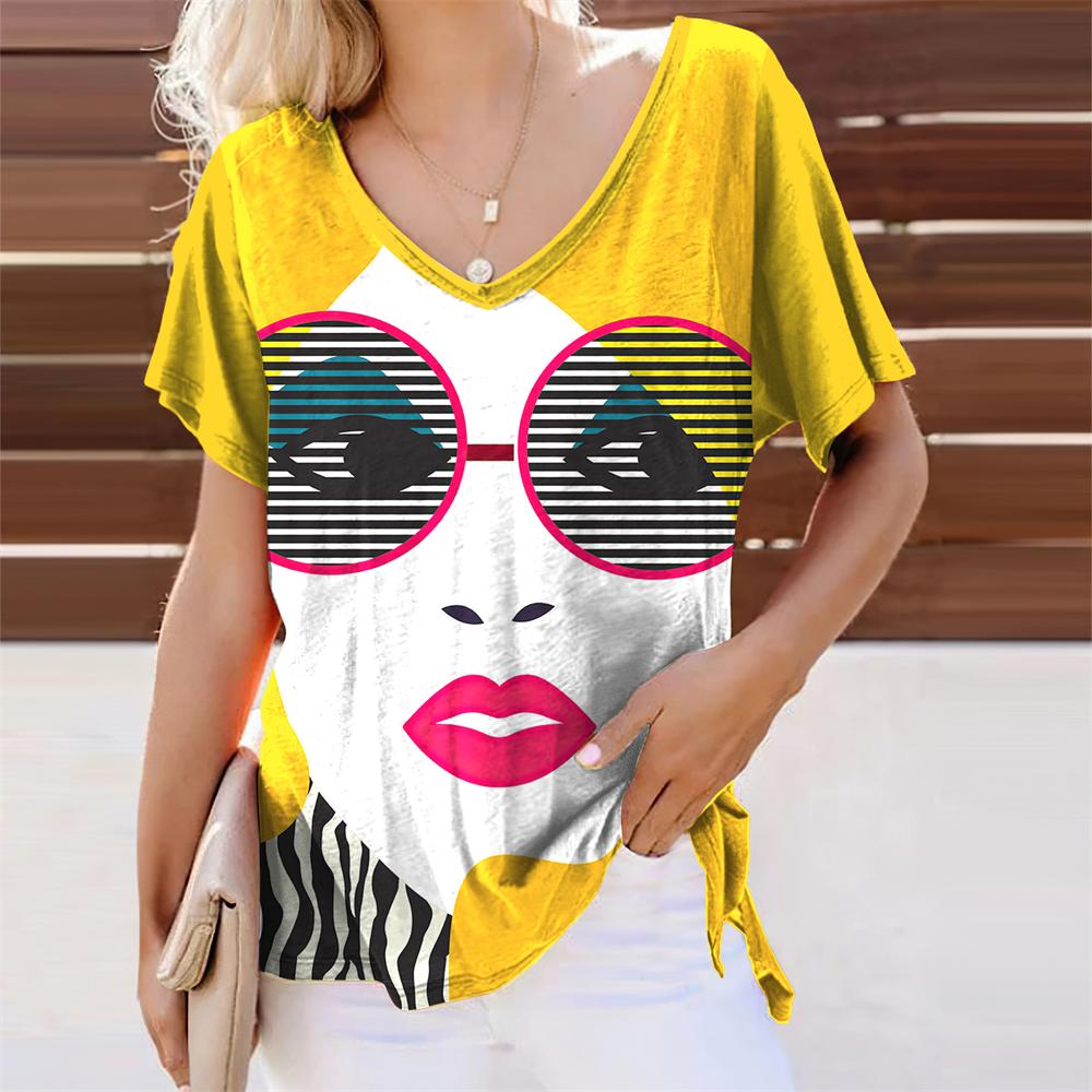 Anime Face Graphic Girl 3D Print T-shirts Women Retro Streetwear V-Neck T Shirt Harajuku Oversized Tops Tees Woman Clothing