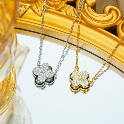 Diamond-inlaid Rotating Four-leaf Clover Necklace Simple and Versatile Clavicle Chain Necklace