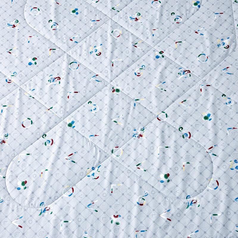 LOVO LV Designer Collection Summer Quilt