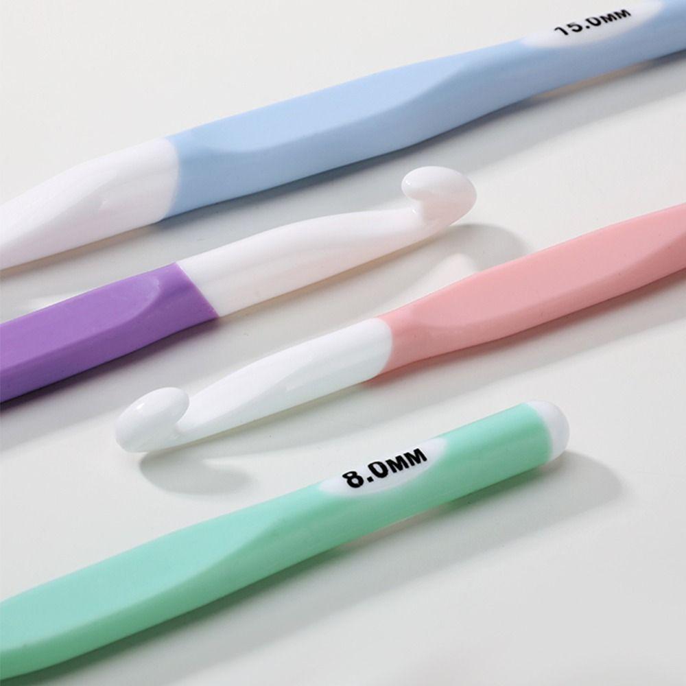 4Pcs Soft Grip DIY Ergonomic Handle Weave Yarn Knitting Needles Craft Tools Crochet Hooks