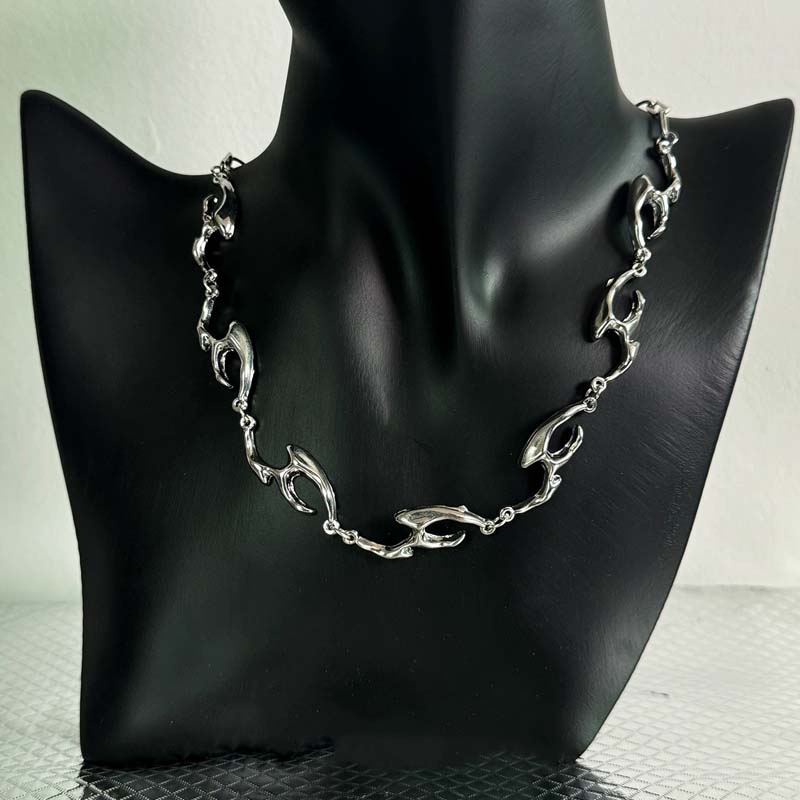 New Punk Silver Color Thorny Choker Necklace for Women Men Hip Hop Rock Metal Irregular Flame Shape Necklaces Jewelry