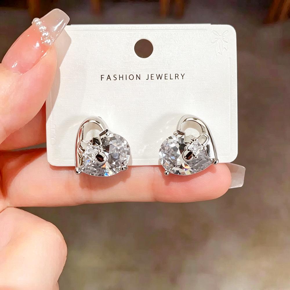 Elegant French Zirconia Heart Stud Earrings for Women - Versatile Light Luxury Fashion