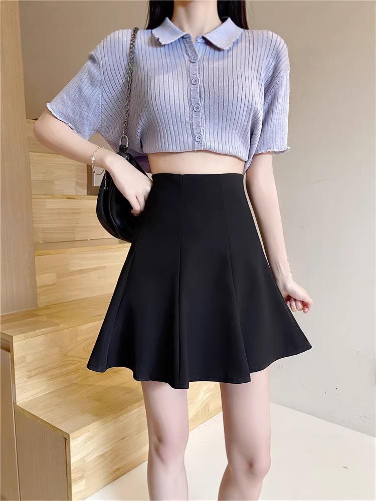 Women's Plus Size Black Puffy High Waist A-Line Pleated Skirt for Spring & Autumn