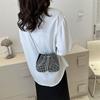 Trendy Bucket Bag Fashionable Chain Shoulder Bag For Women In Stylish Colors